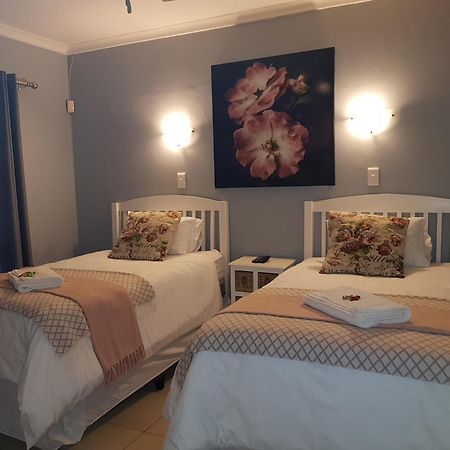 Graceland Guesthouse Потчефструм Екстериор снимка