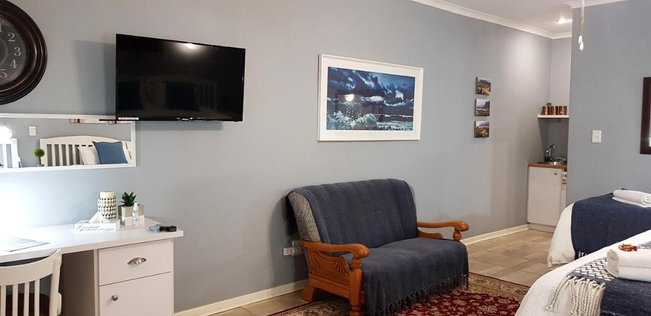 Graceland Guesthouse Потчефструм Екстериор снимка