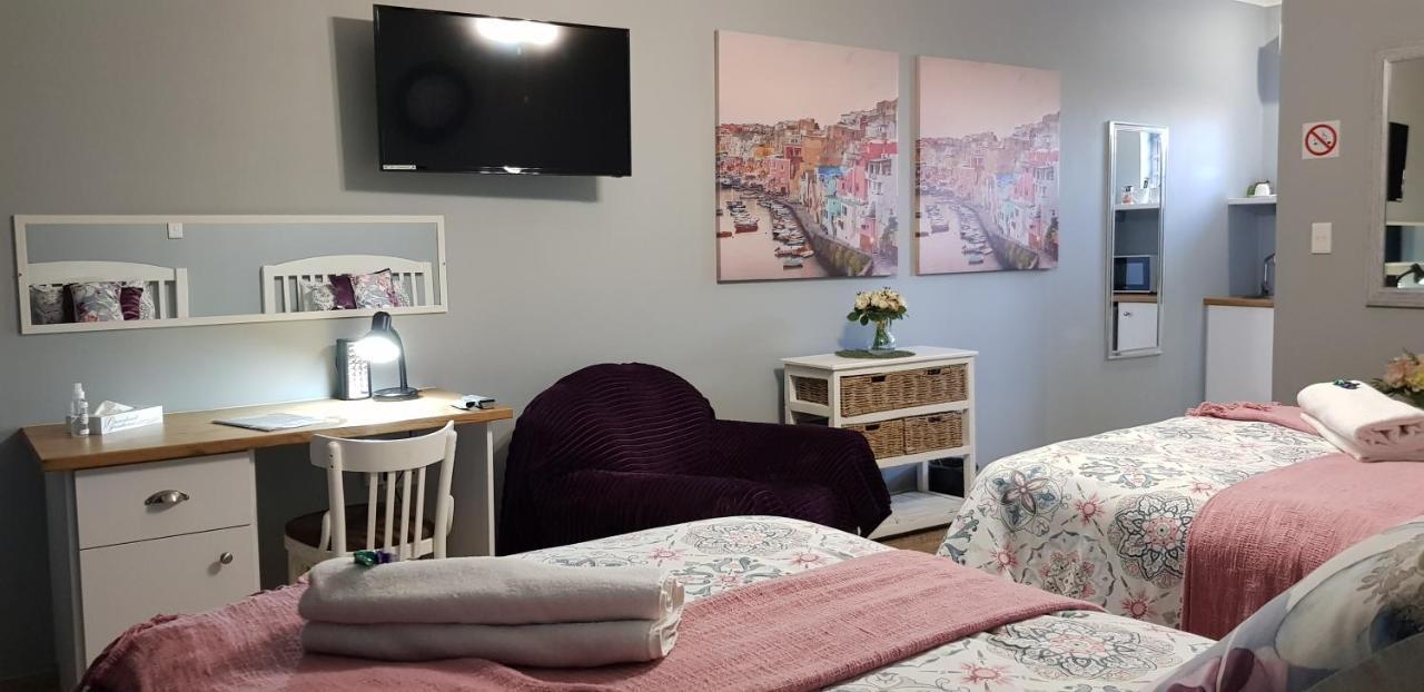 Graceland Guesthouse Потчефструм Екстериор снимка