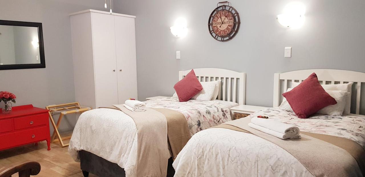 Graceland Guesthouse Потчефструм Екстериор снимка