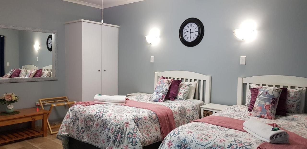 Graceland Guesthouse Потчефструм Екстериор снимка
