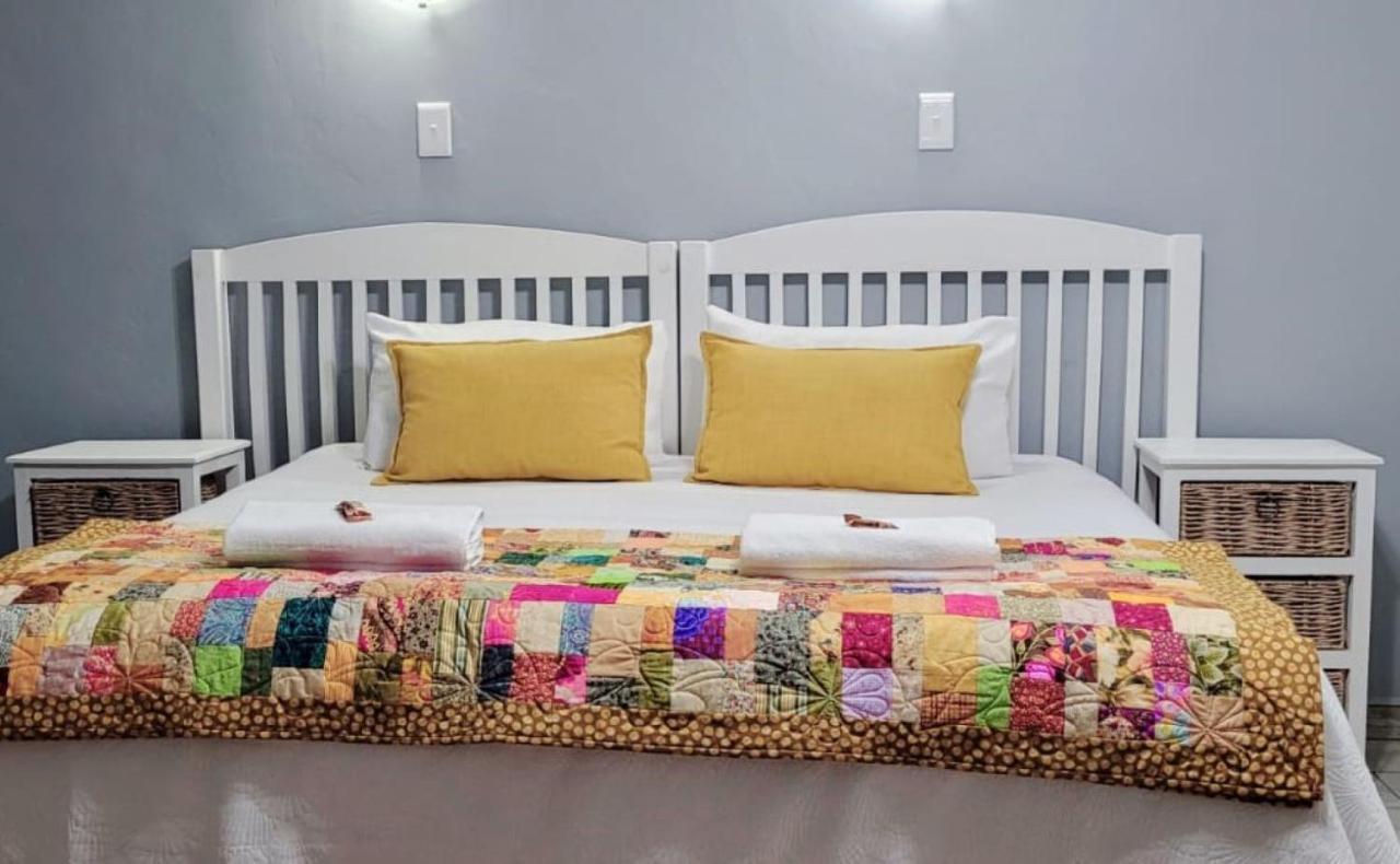Graceland Guesthouse Потчефструм Екстериор снимка