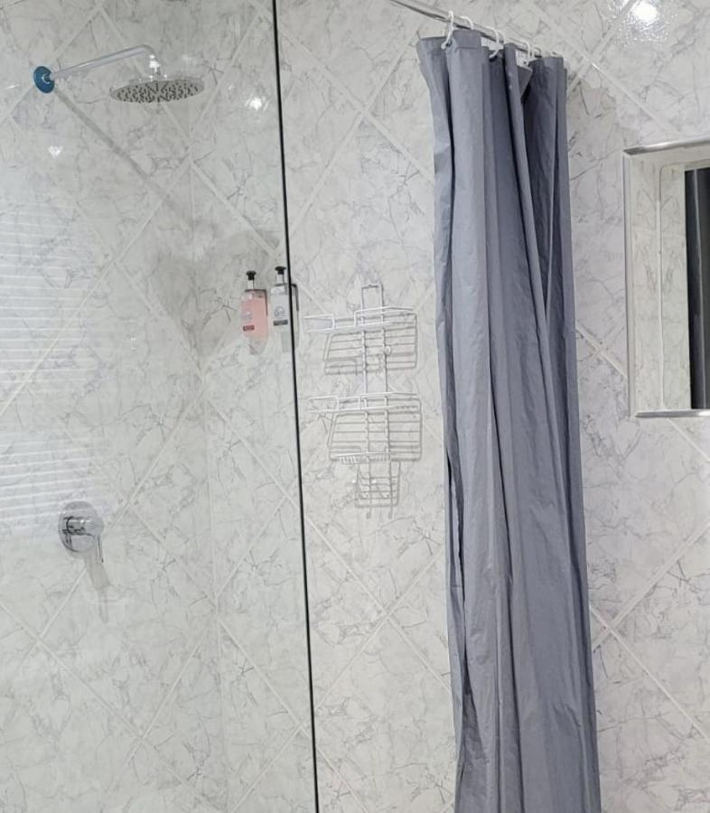 Graceland Guesthouse Потчефструм Екстериор снимка
