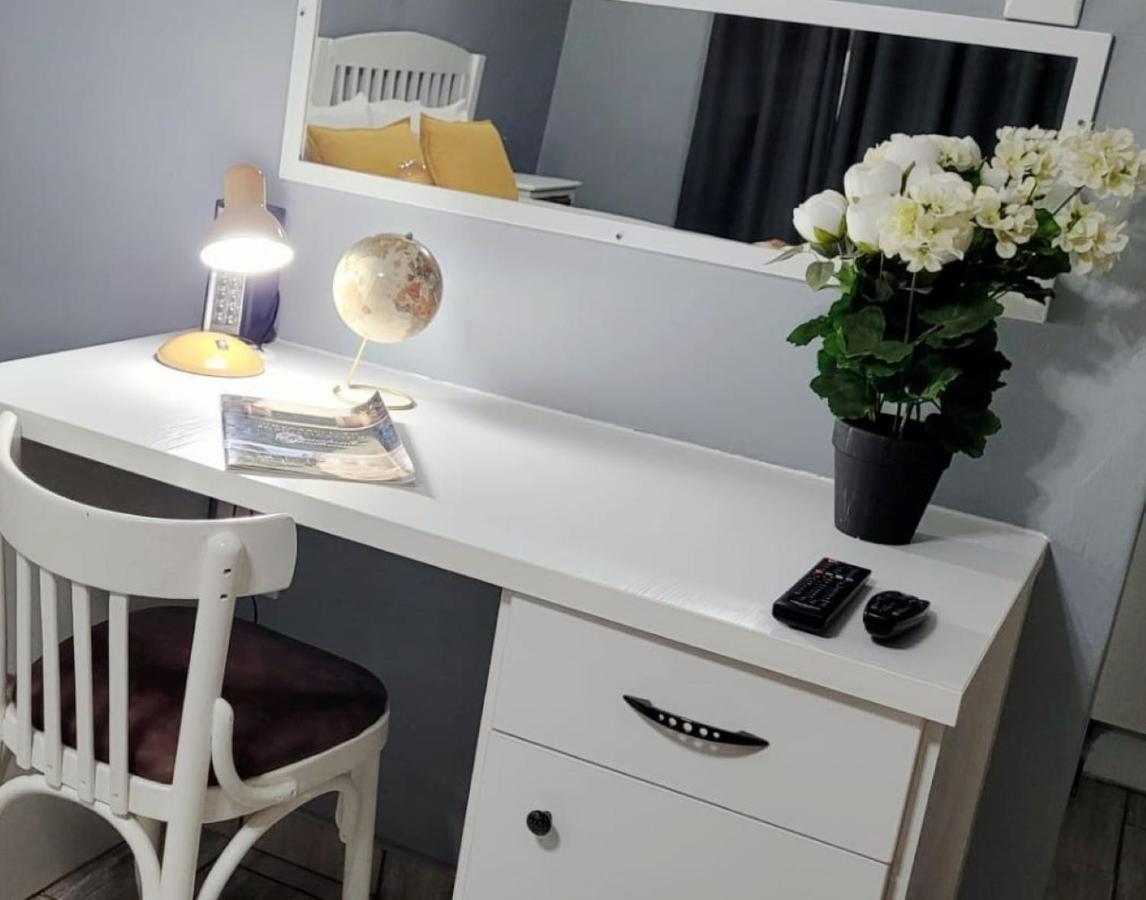 Graceland Guesthouse Потчефструм Екстериор снимка