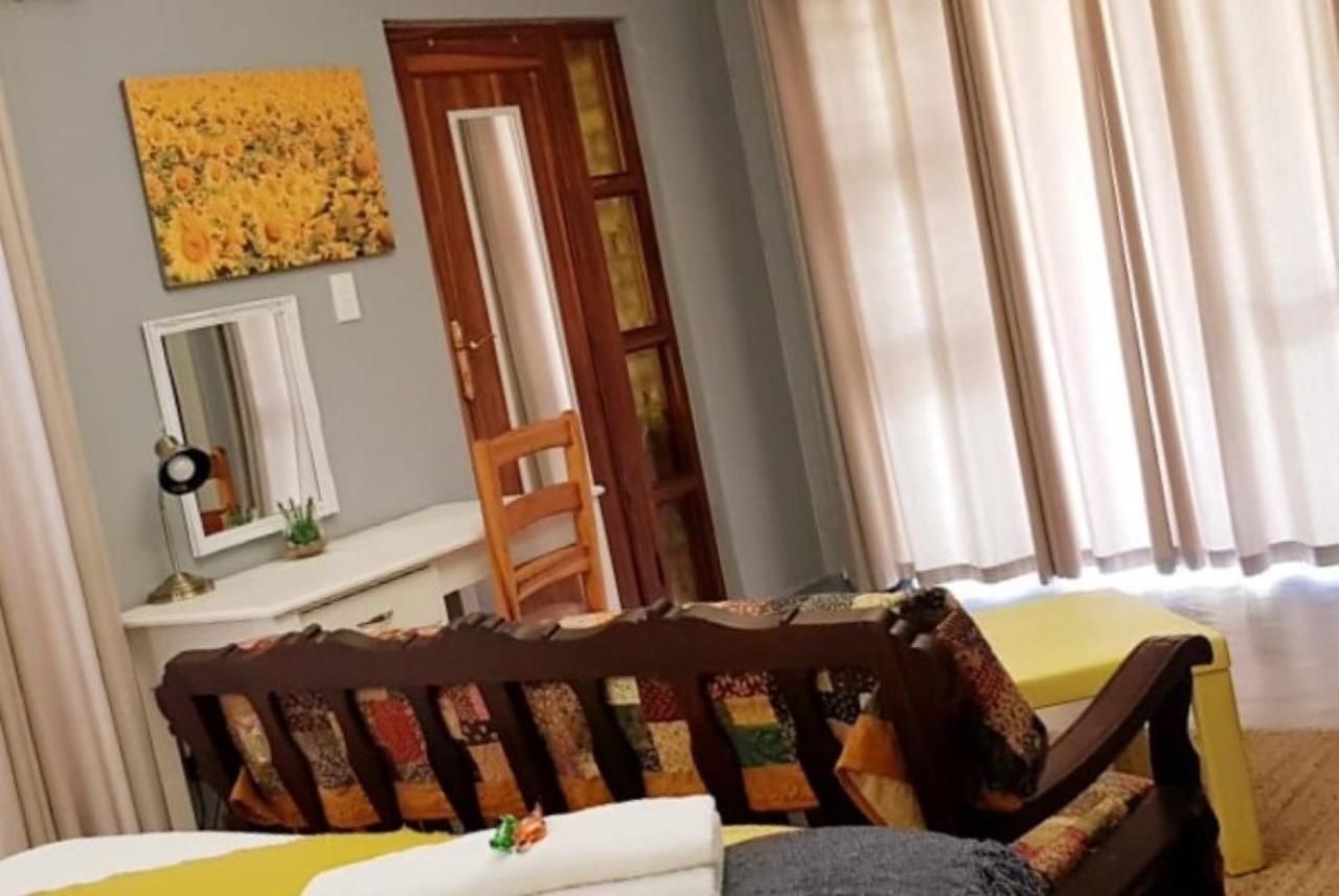 Graceland Guesthouse Потчефструм Екстериор снимка